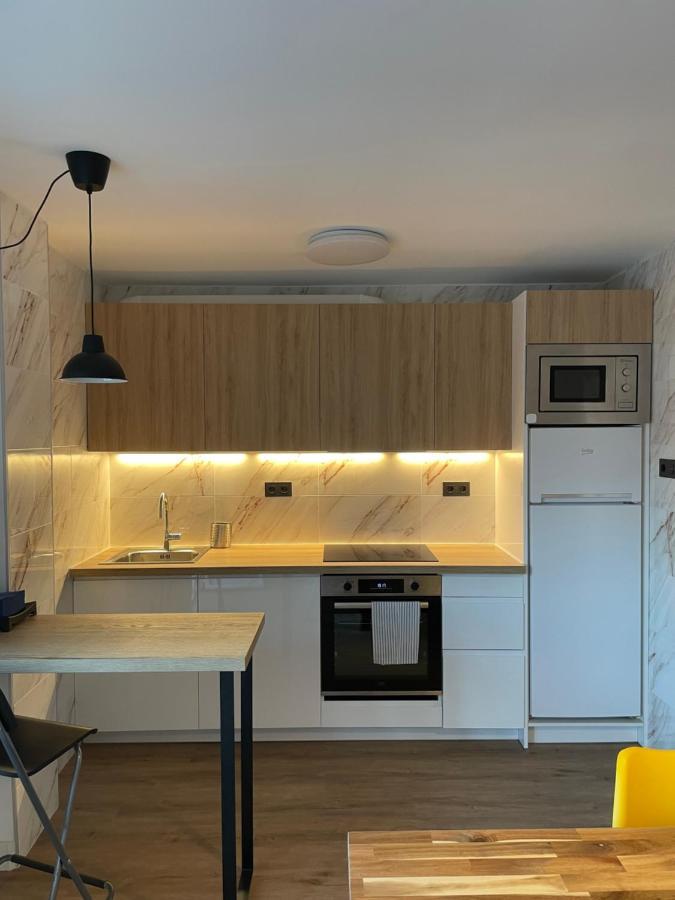 Cozy Apartment 6' From San Sebastian + Parking 유설블 외부 사진